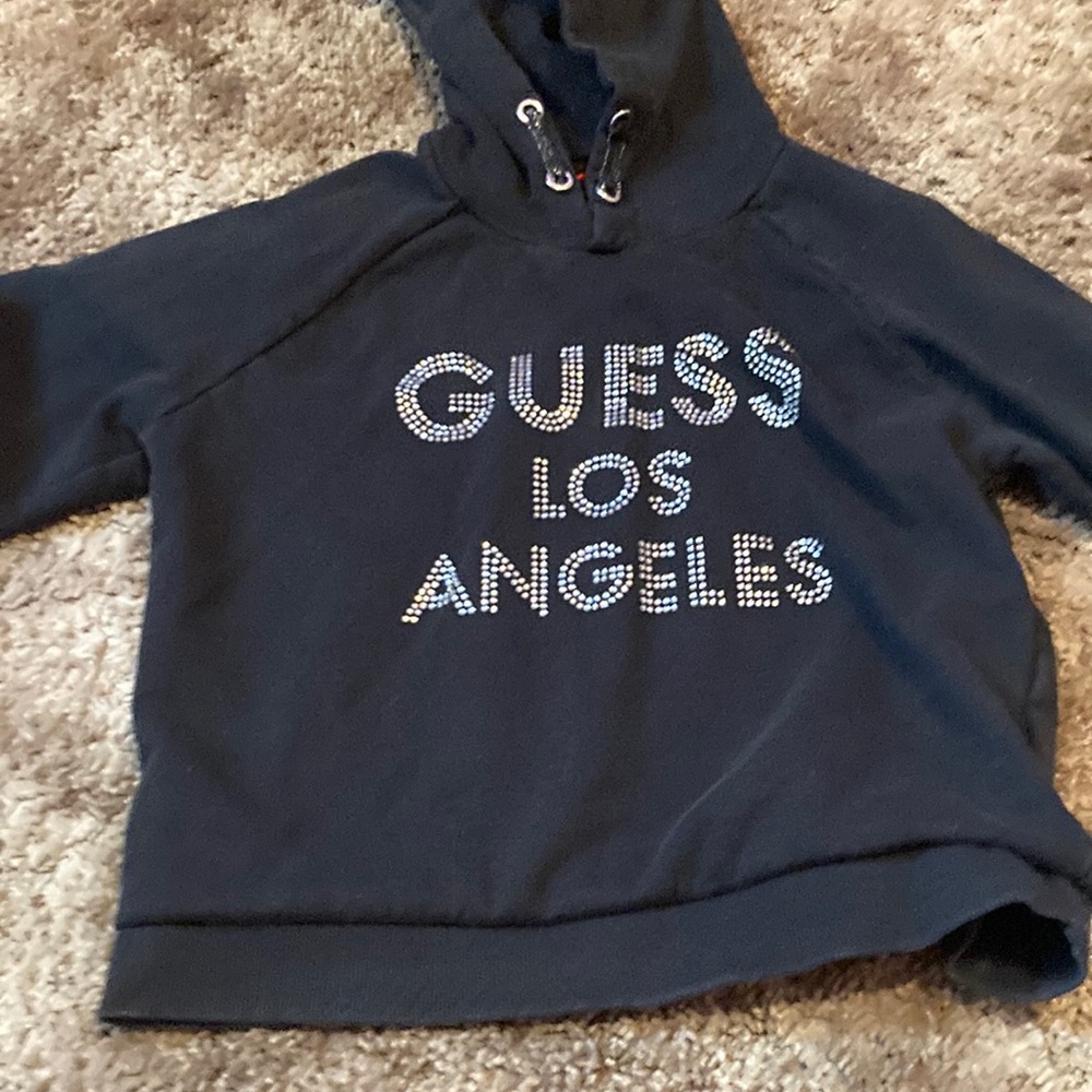 It by guess it says size 14 but fits like at 12